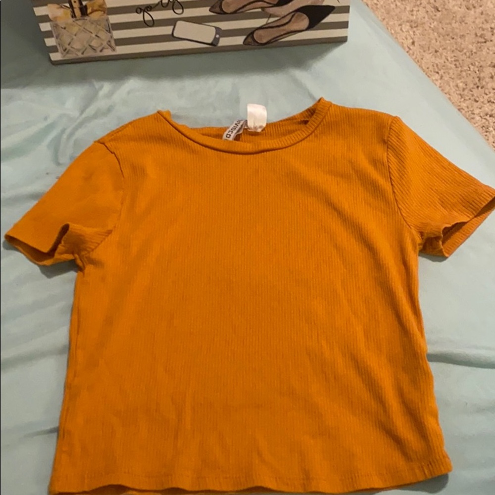 Yellow Cropped H &M shirt.